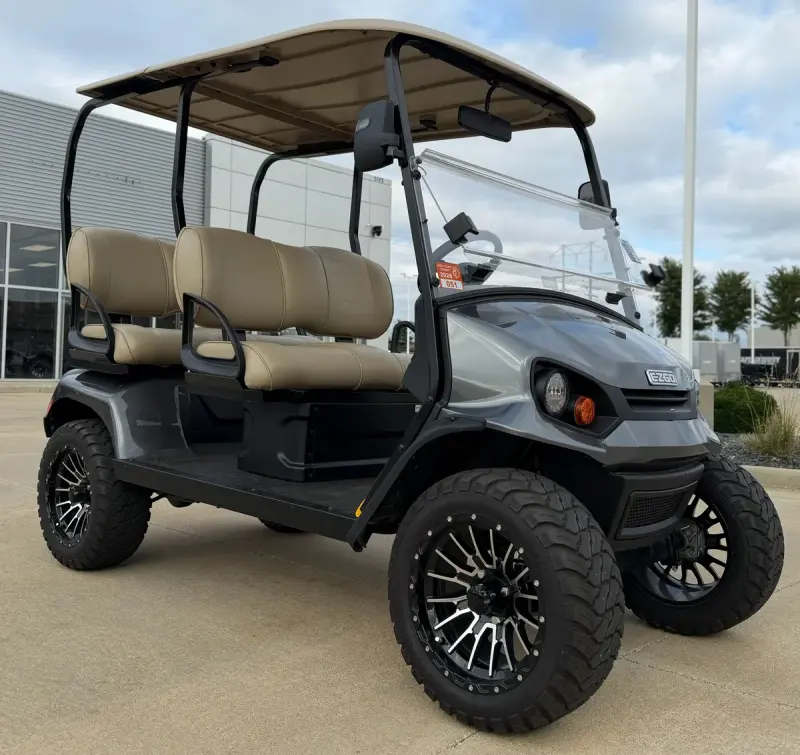 2022 E-Z-GO Liberty photo 1