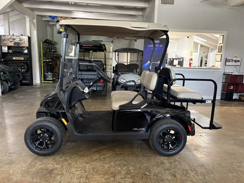 2026 E-Z-GO Valor 48V Electric thumb 2