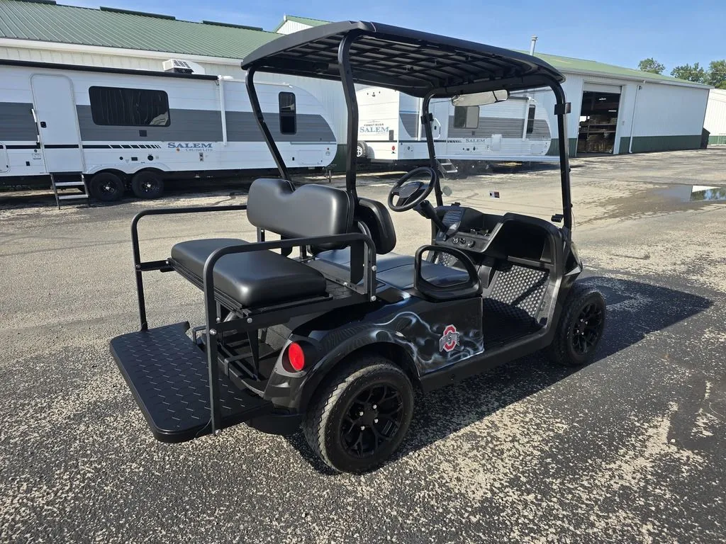 2027 E-Z-GO RXV 4 Valor S + 13.5 Gas Black thumb 4