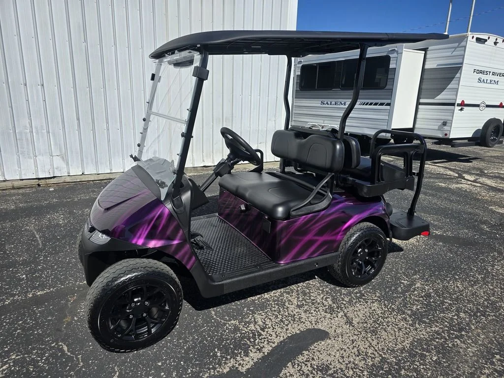 2027 E-Z-GO RXV 4 Valor S 13.5 Gas Platinum photo 1