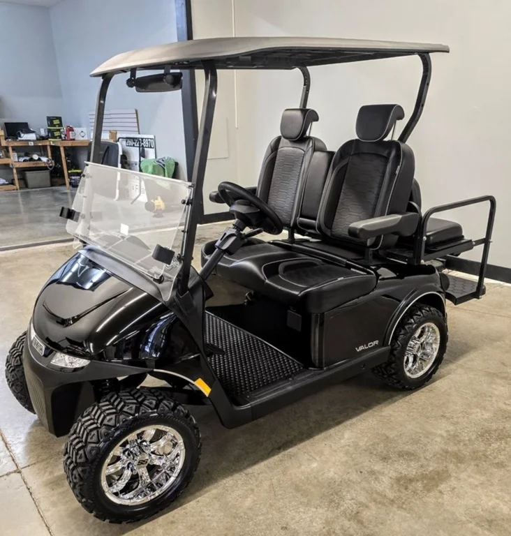 2027 E-Z-GO RXV 2 Valor S + 13.5 Gas Black thumb 3