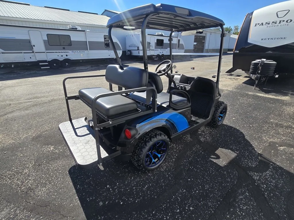 2027 E-Z-GO RXV 2 Valor S 13.5 Gas Black thumb 4
