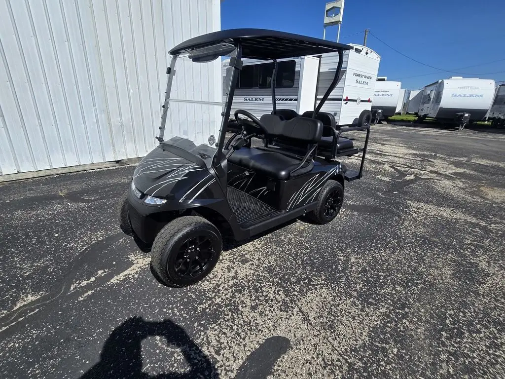 2027 E-Z-GO RXV 2 Valor S + 13.5 Gas Black photo 1