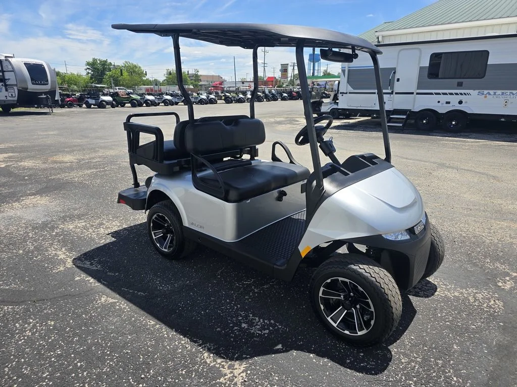 2026 E-Z-GO RXV 4 Valor S EX1 Sport Platinum thumb 3
