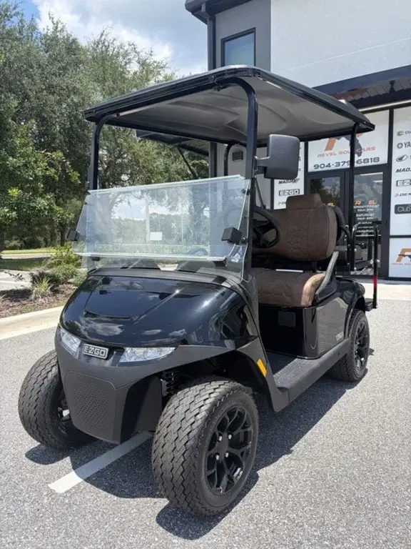 2026 E-Z-GO RXV photo 1