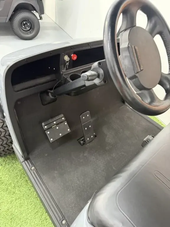 2016 E-Z-GO TXT thumb 4