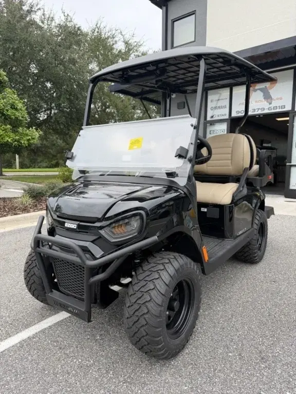 2027 E-Z-GO Liberty photo 1