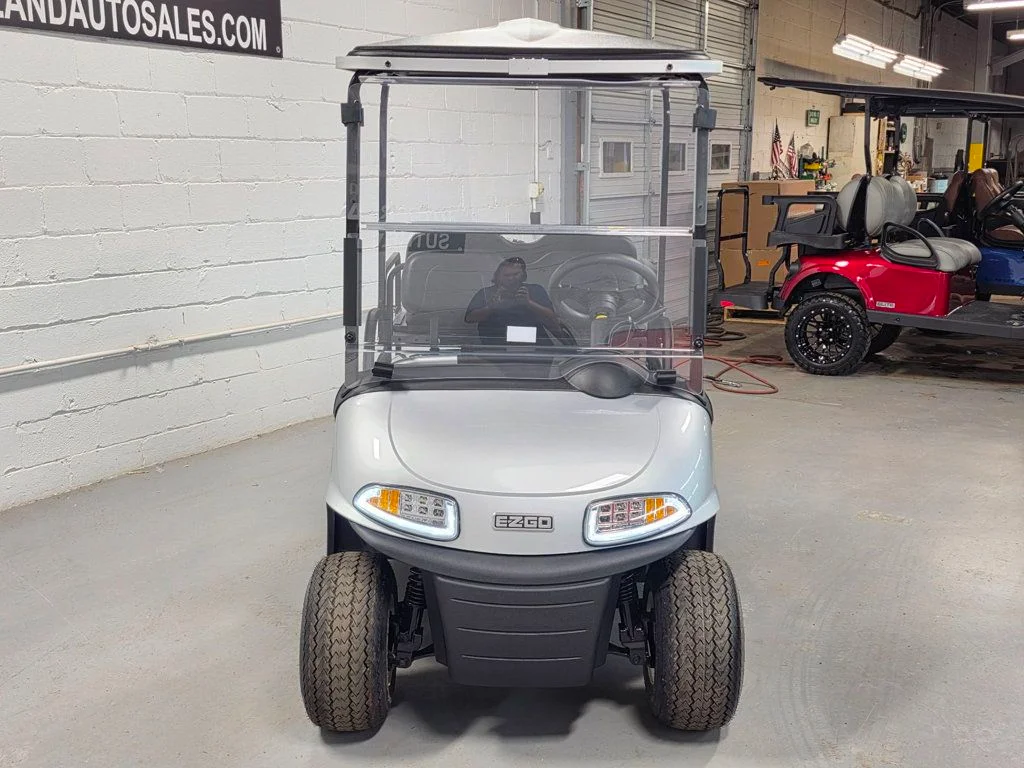 2020 E-Z-GO RXV ELiTE Lithium thumb 4