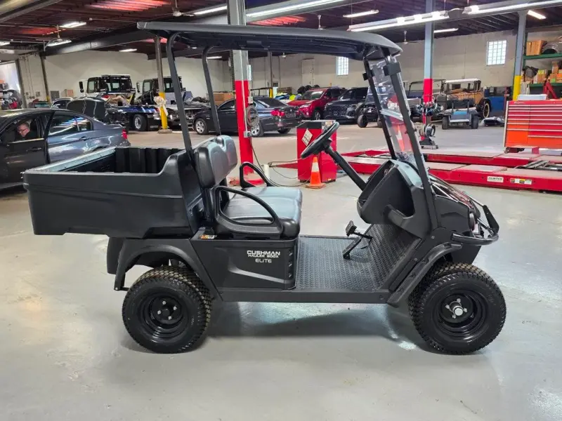2027 Cushman Hauler 800X thumb 4