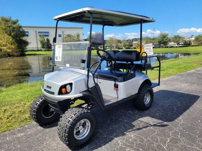 2018 E-Z-GO EZGO EXPRESS thumb 3