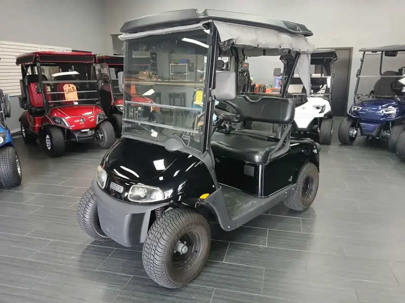 2022 E-Z-GO RXV thumb 1