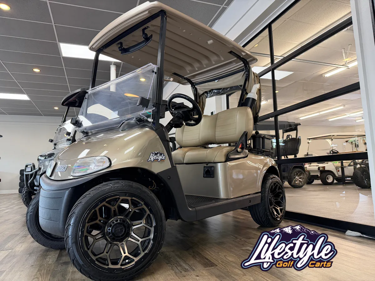 2019 E-Z-GO Freedom photo 1