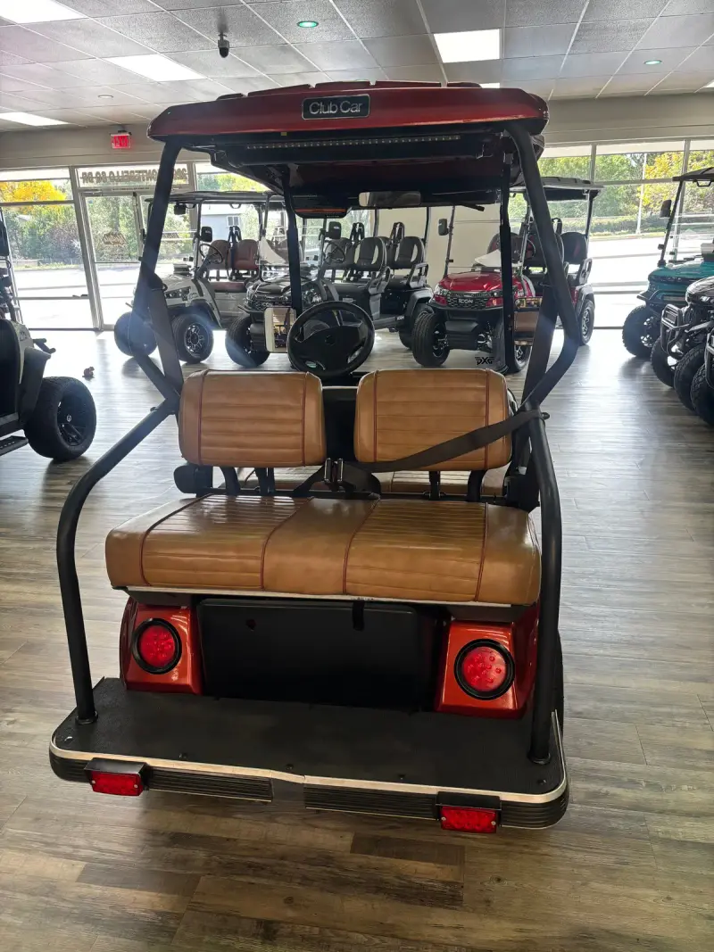 2010 Club Car Villager thumb 4