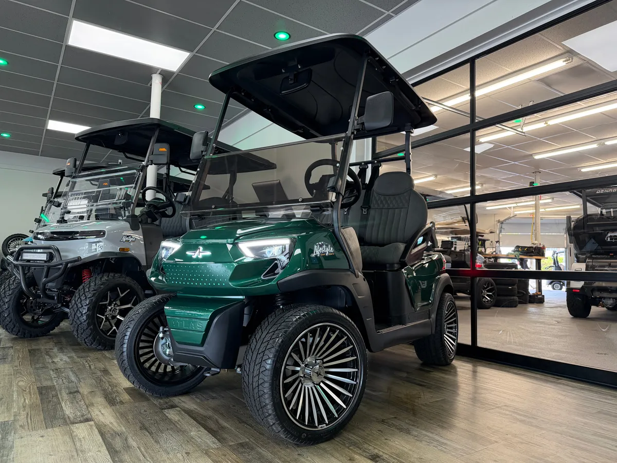 2026 Atlas Pro 2 Passenger thumb 2