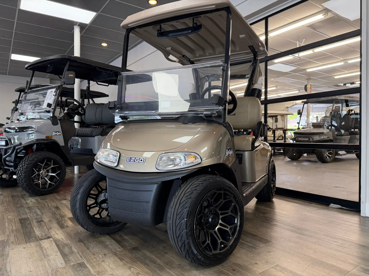 2019 E-Z-GO Freedom thumb 2