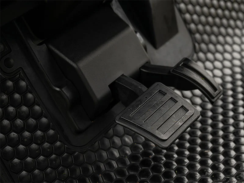 2026 E-Z-GO Freedom thumb 3