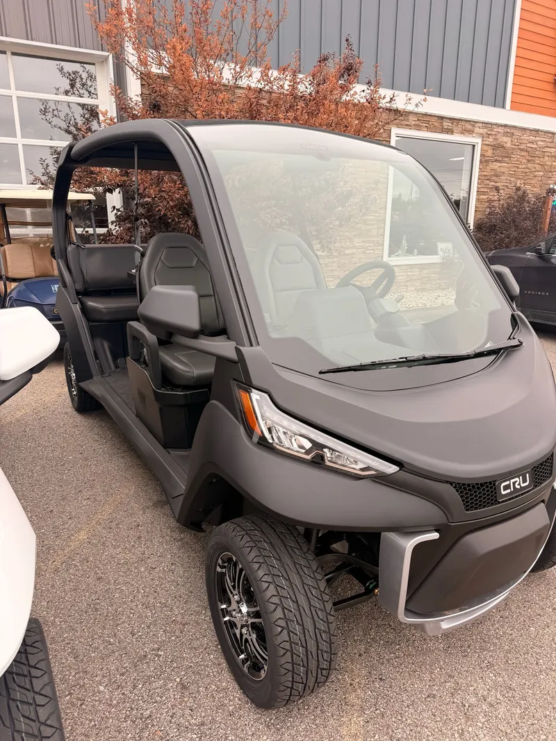 2027 Club Car CRU thumb 2