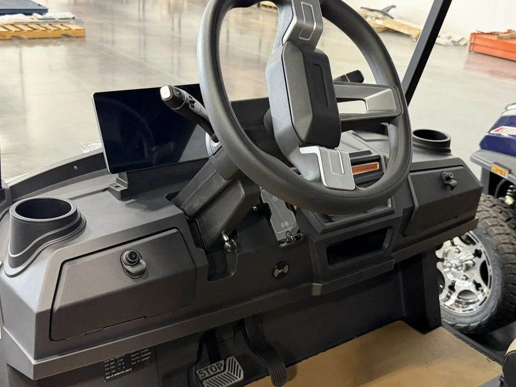 2026 Aries EV Signature 4-Forward 2WD Evergreen 4 Passenger Forw thumb 2