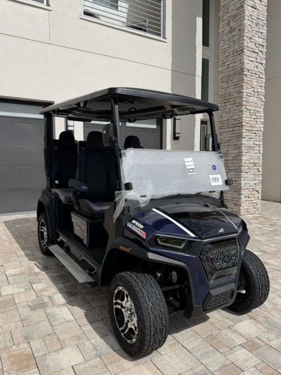 2026 Aries EV Signature 4-Forward 2WD Cobalt Blue 4 Passenger Fo thumb 3