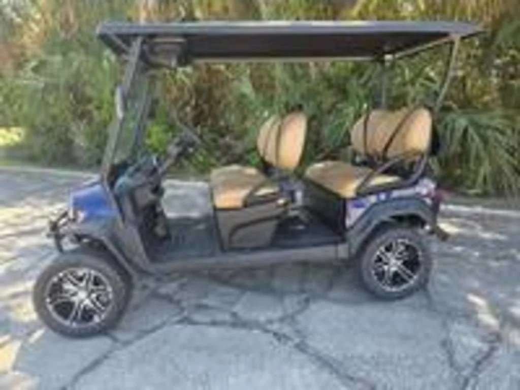 2027 Club Car Onward 4 Passenger thumb 3