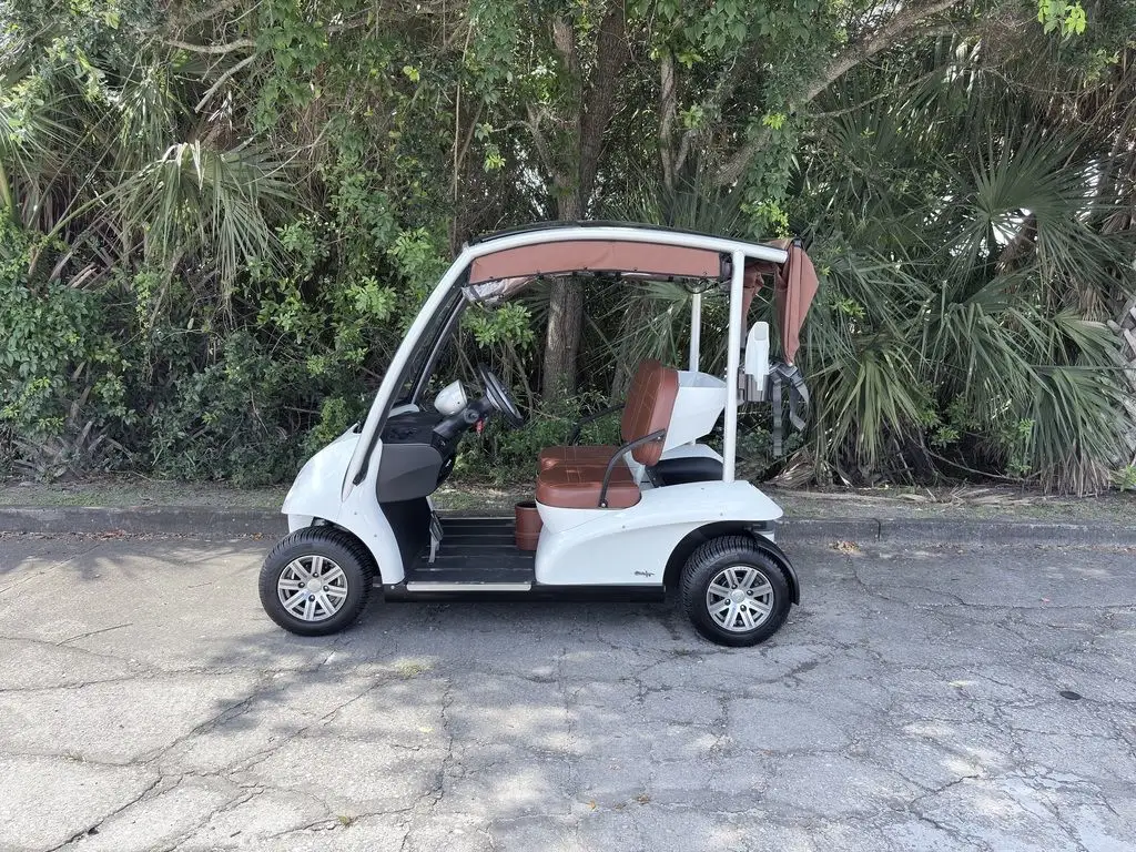 2010 Garia VIA thumb 4