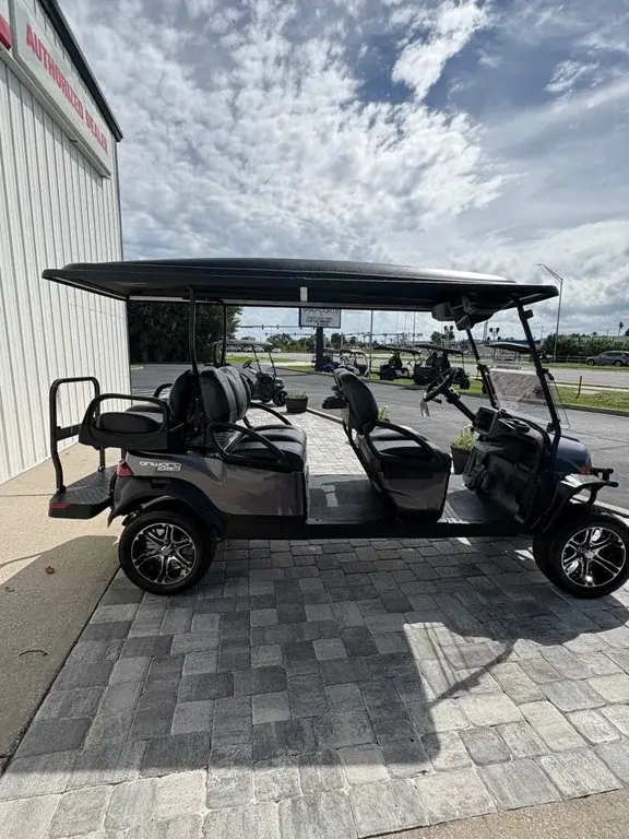 2027 Club Car Onward thumb 3