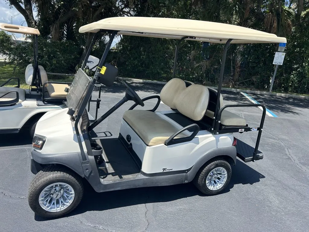 2024 Club Car Tempo thumb 2