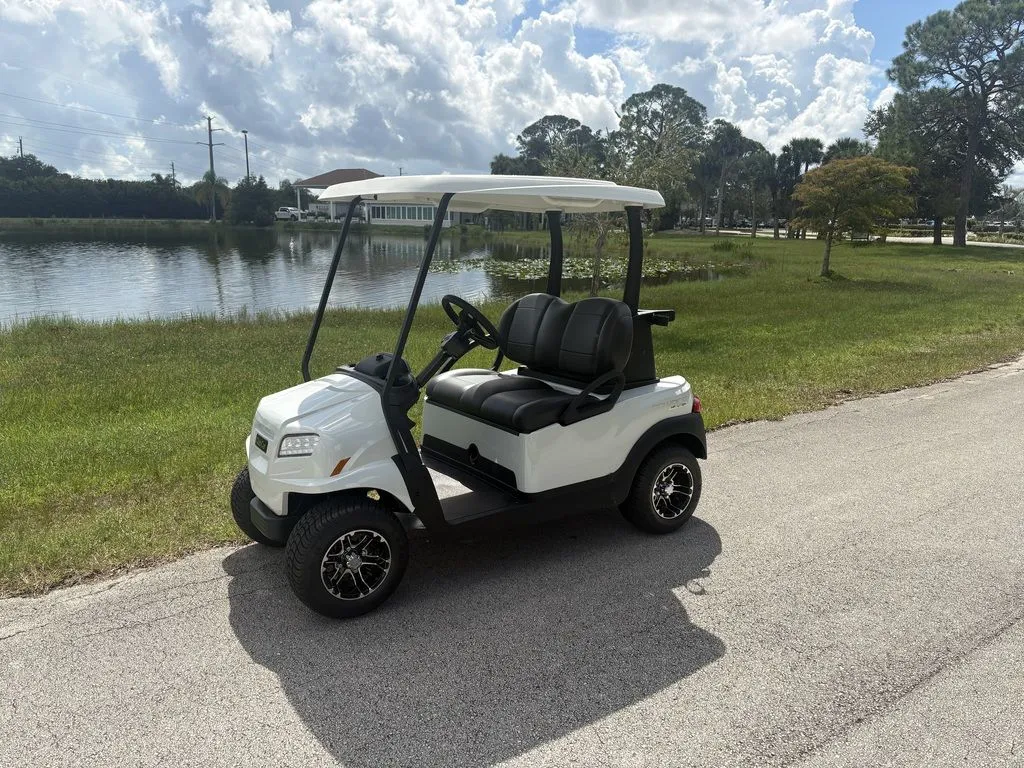2027 Club Car Onward thumb 1