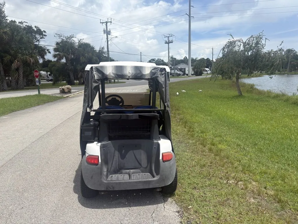 2005 Club Car Precedent thumb 4