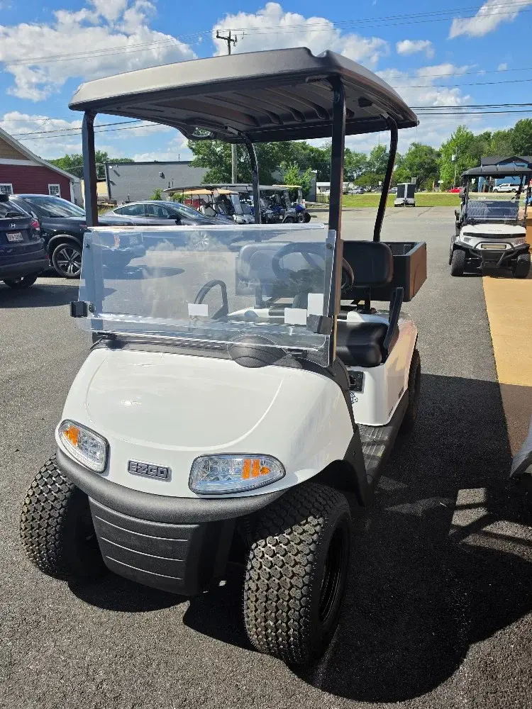 2020 E-Z-GO RXV photo 1