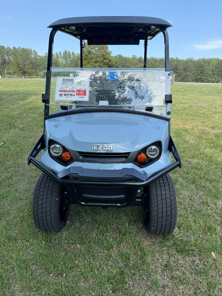 2026 E-Z-GO Express thumb 2