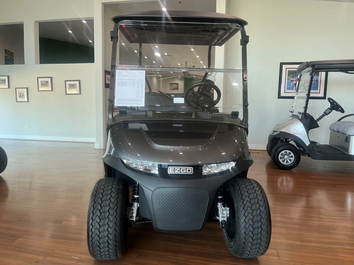 2026 E-Z-GO Freedom thumb 2