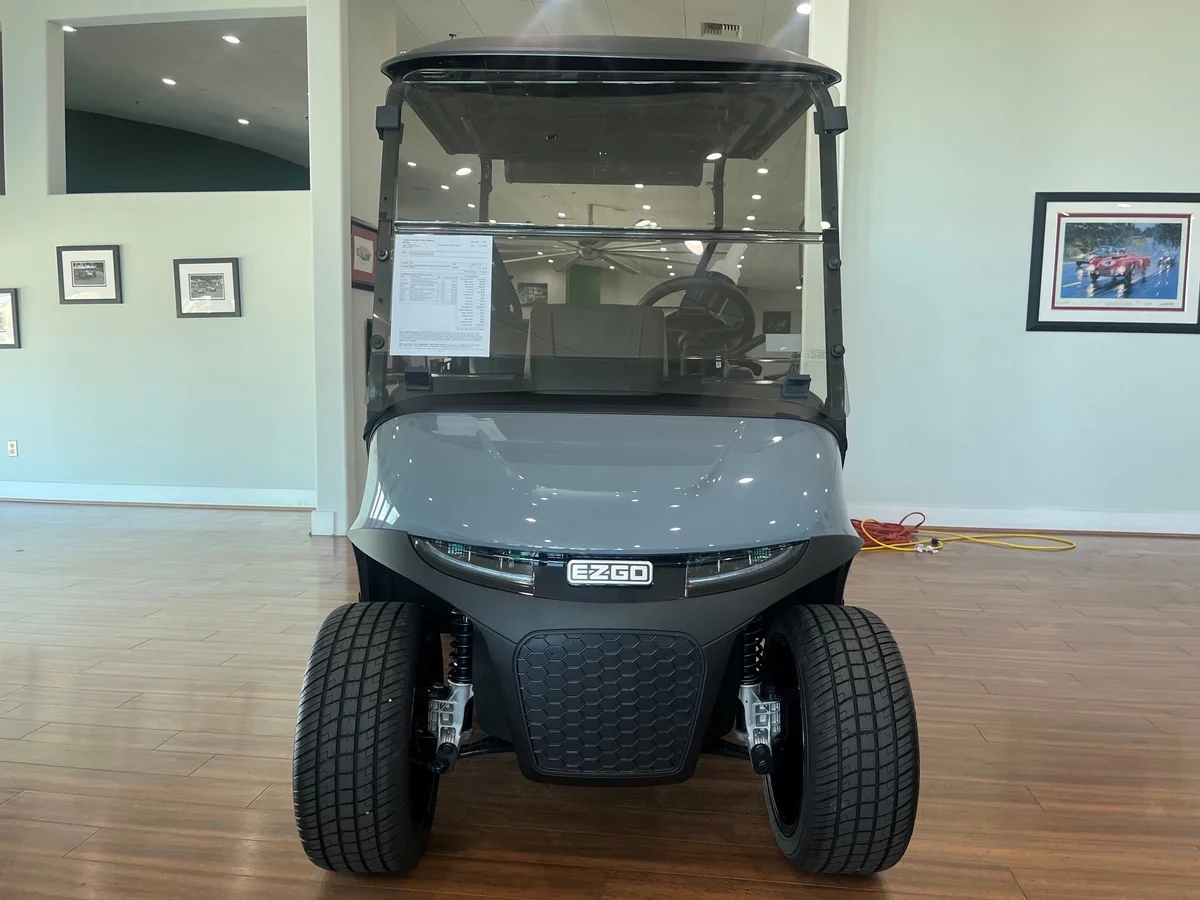 2026 E-Z-GO Freedom thumb 2