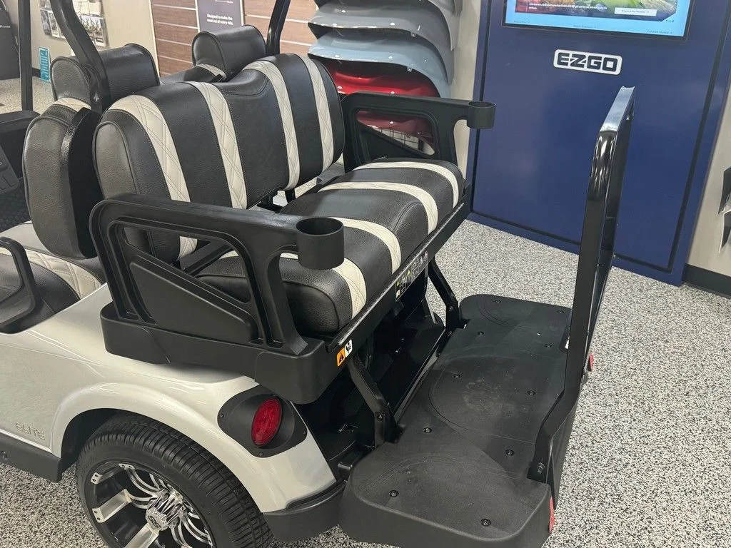 2026 E-Z-GO RXV ELiTE Lithium thumb 4