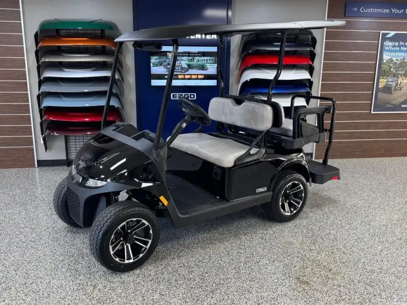 2026 E-Z-GO RXV ELiTE Lithium photo 1