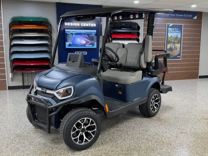 2027 E-Z-GO Liberty photo 1