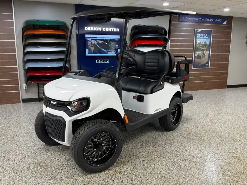 2027 E-Z-GO Liberty photo 1