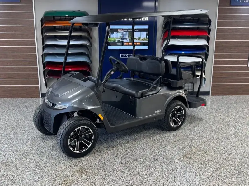 2026 E-Z-GO RXV ELiTE Lithium photo 1