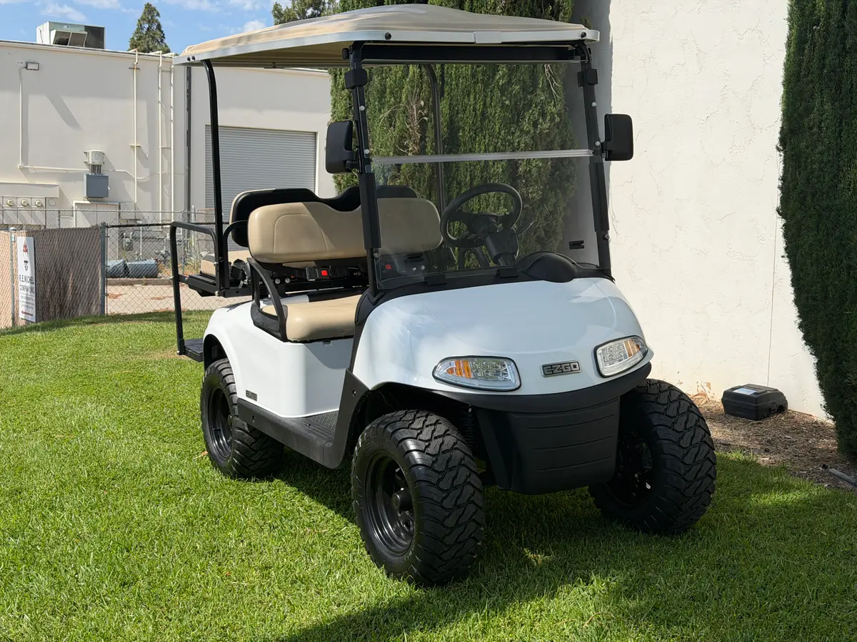 2020 E-Z-GO Freedom ELiTE Lithium thumb 3