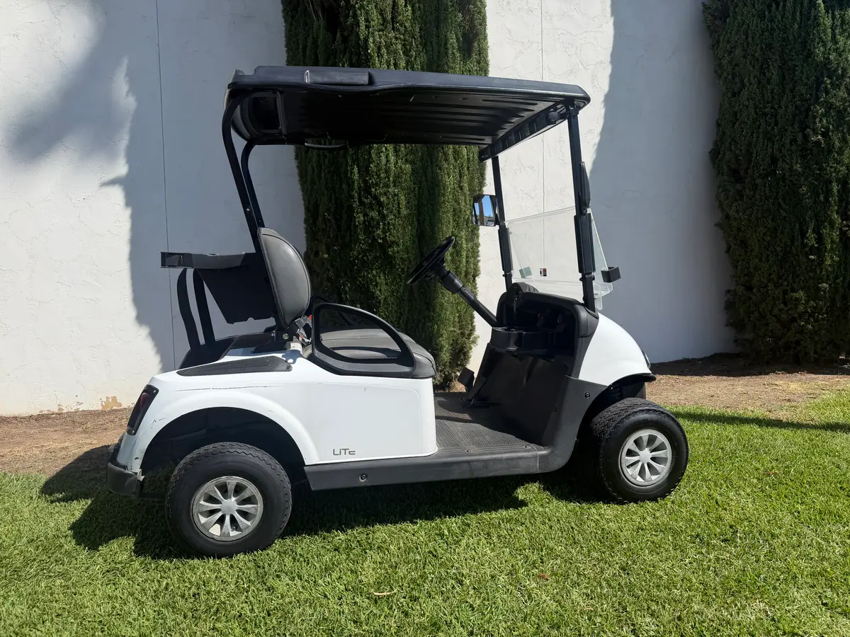 2022 E-Z-GO Freedom ELiTE Lithium thumb 4