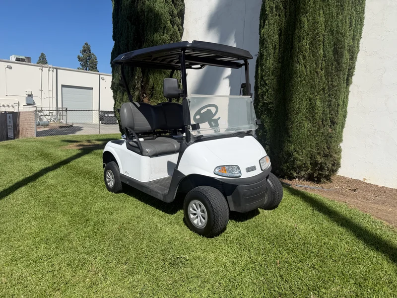 2022 E-Z-GO Freedom ELiTE Lithium thumb 3