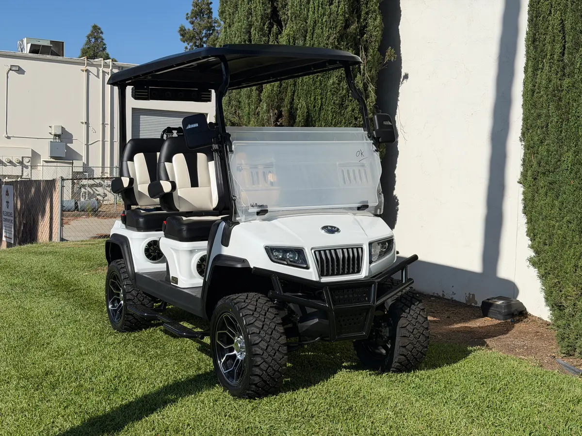 2027 Evolution D5 Maverick 4+2 thumb 3