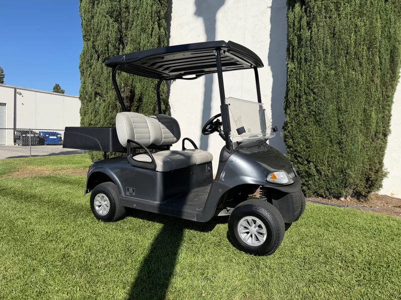 2023 E-Z-GO RXV ELiTE Lithium thumb 4
