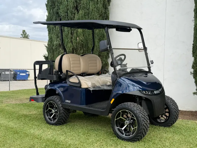2027 E-Z-GO Freedom ELiTE Lithium thumb 2