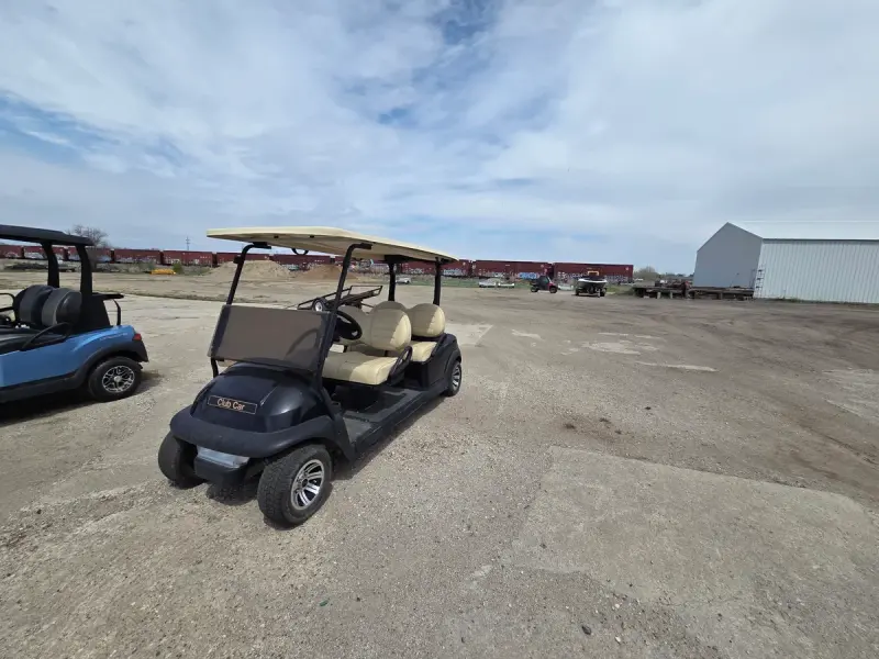 2014 Club Car Precedent photo 1