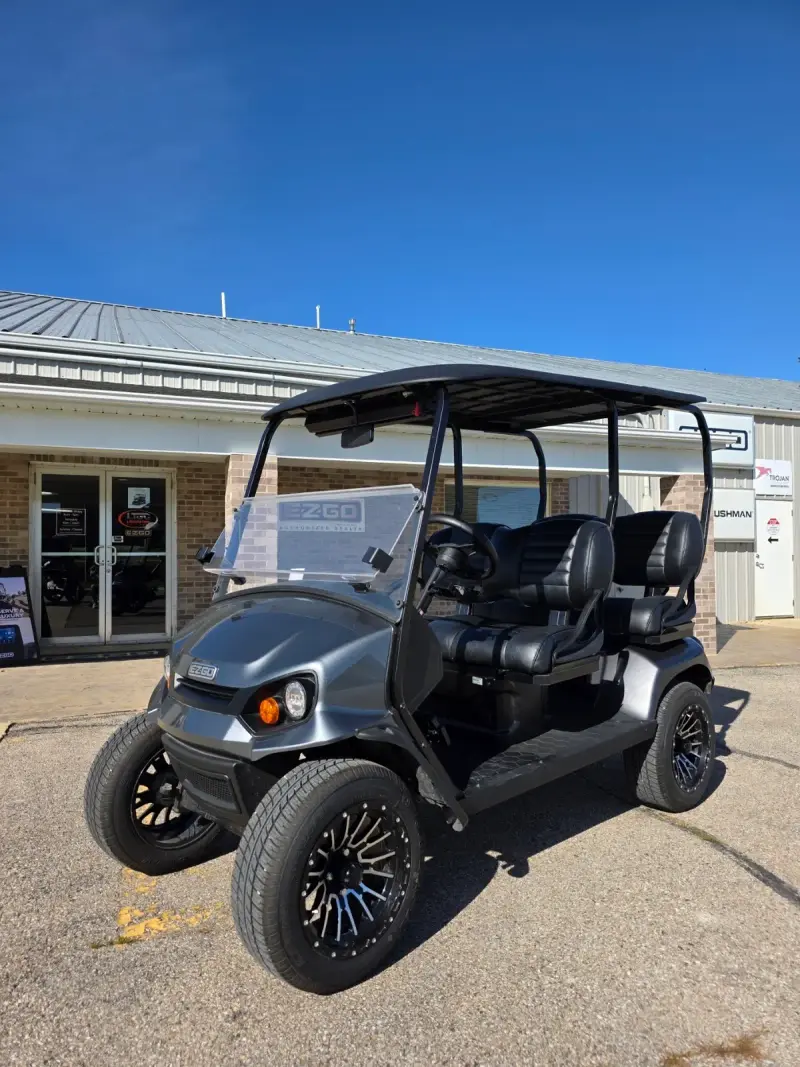2023 E-Z-GO Liberty photo 1