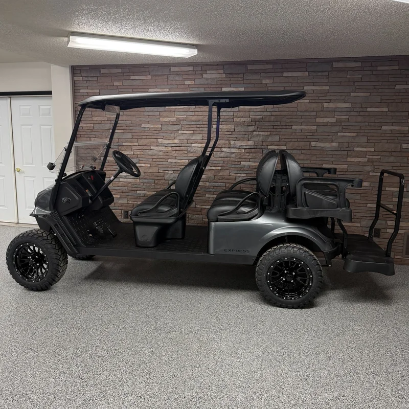 2026 E-Z-GO Express thumb 2