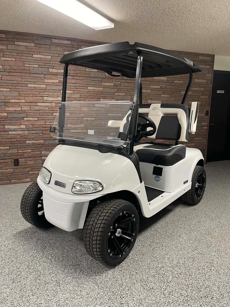 2021 E-Z-GO RXV ELiTE Lithium thumb 1