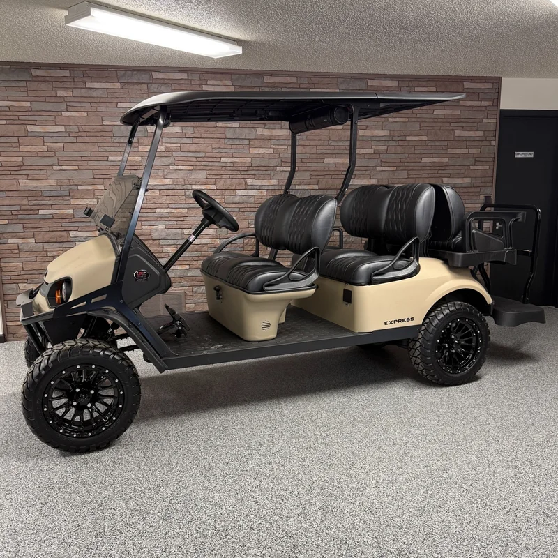 2026 E-Z-GO Express thumb 2