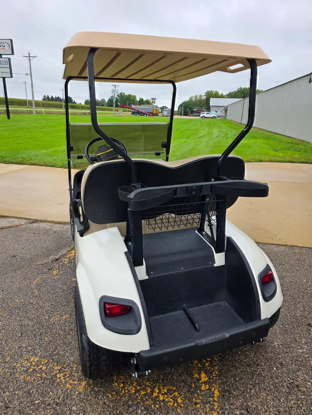 2015 E-Z-GO Freedom thumb 2